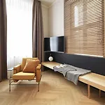 Hotel Melter & - A Neighborhood