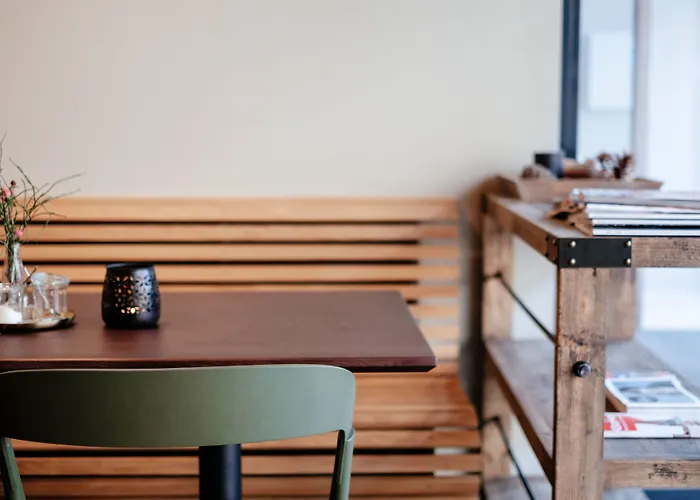 Melter & - A Neighborhood Hotel