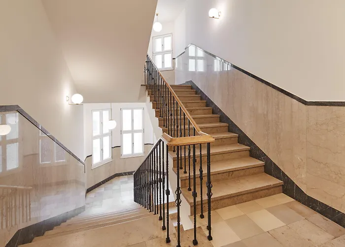 Melter & - A Neighborhood Hotel